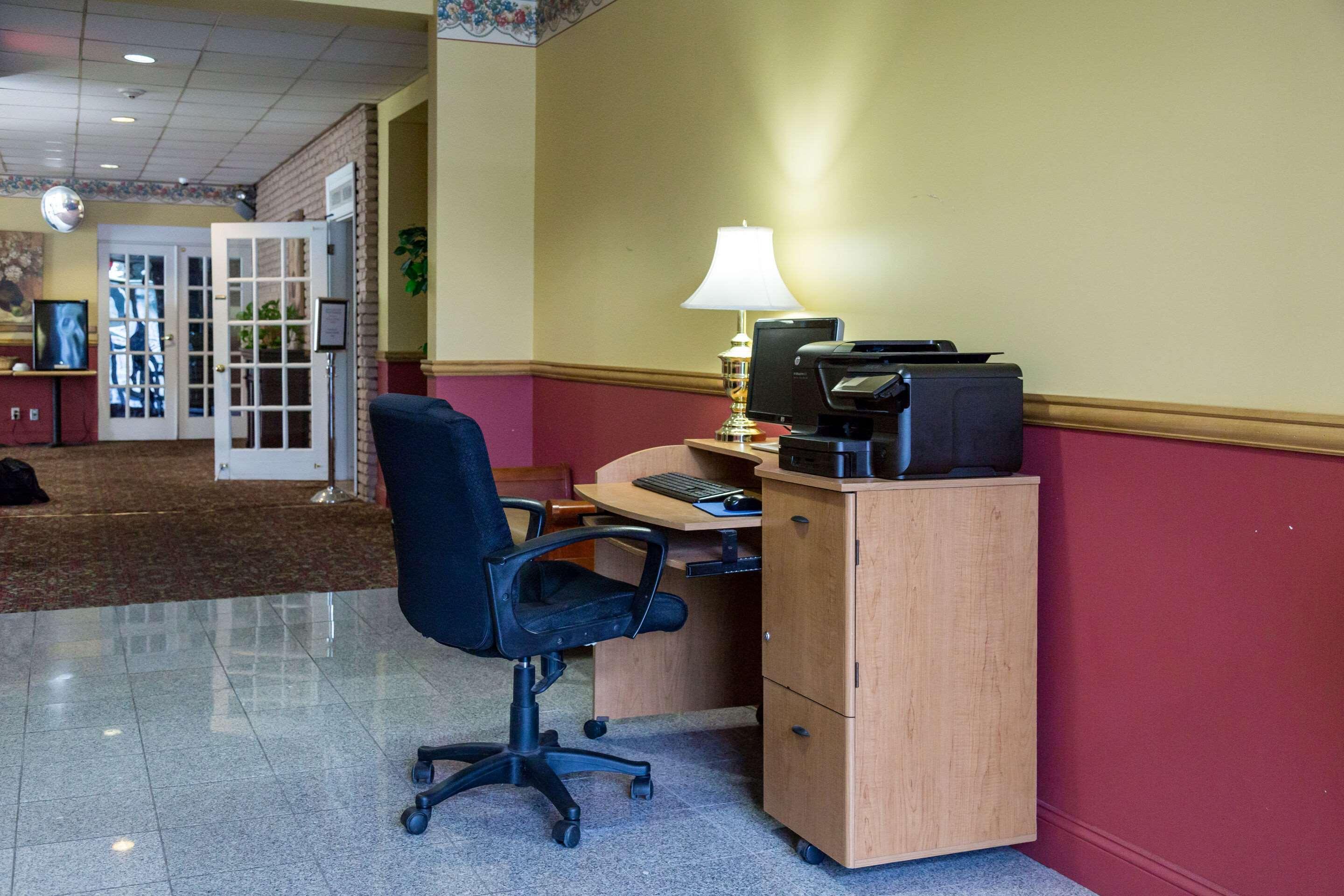 Fireside Inn & Suites Auburn ลูอิสตัน ภายนอก รูปภาพ
