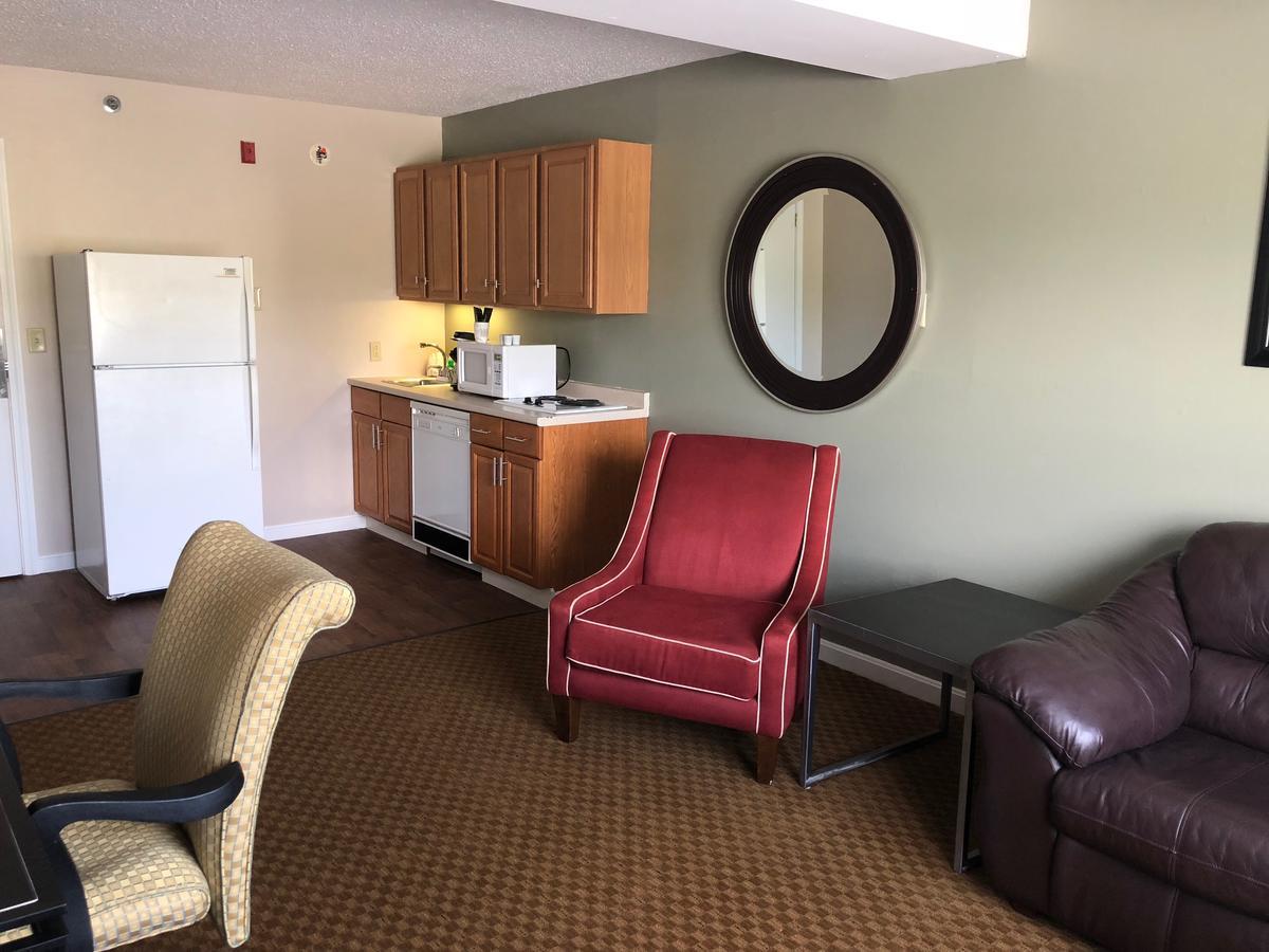 Fireside Inn & Suites Auburn ลูอิสตัน ภายนอก รูปภาพ